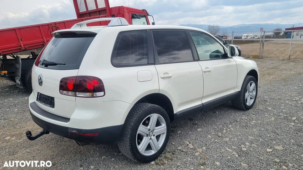 Volkswagen Touareg 2.5 R5 TDI DPF Aut. Individual - 26