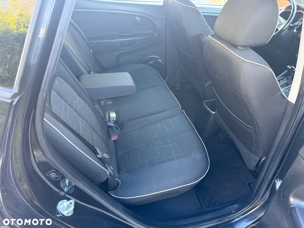 Kia Venga 1.6 CVVT Automatik Dream Team Edition - 17