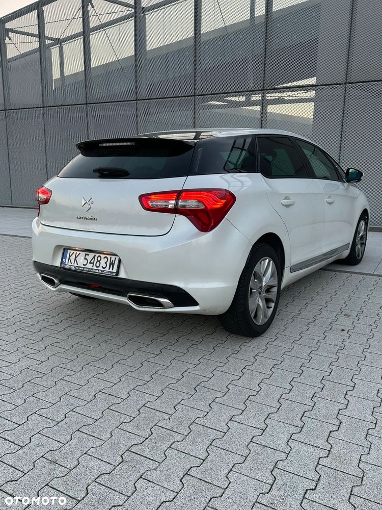 Citroën DS5 THP 155 SoChic - 6