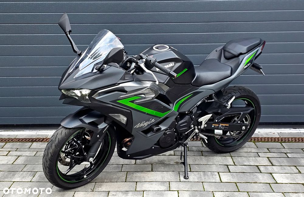 Kawasaki Ninja - 6