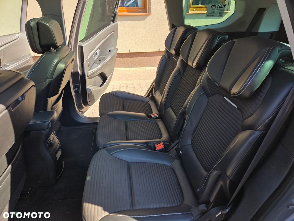 Renault Grand Scenic - 10