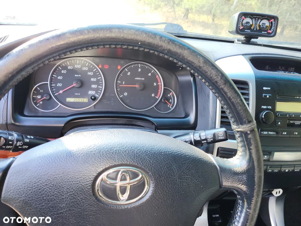 Toyota Land Cruiser - 6