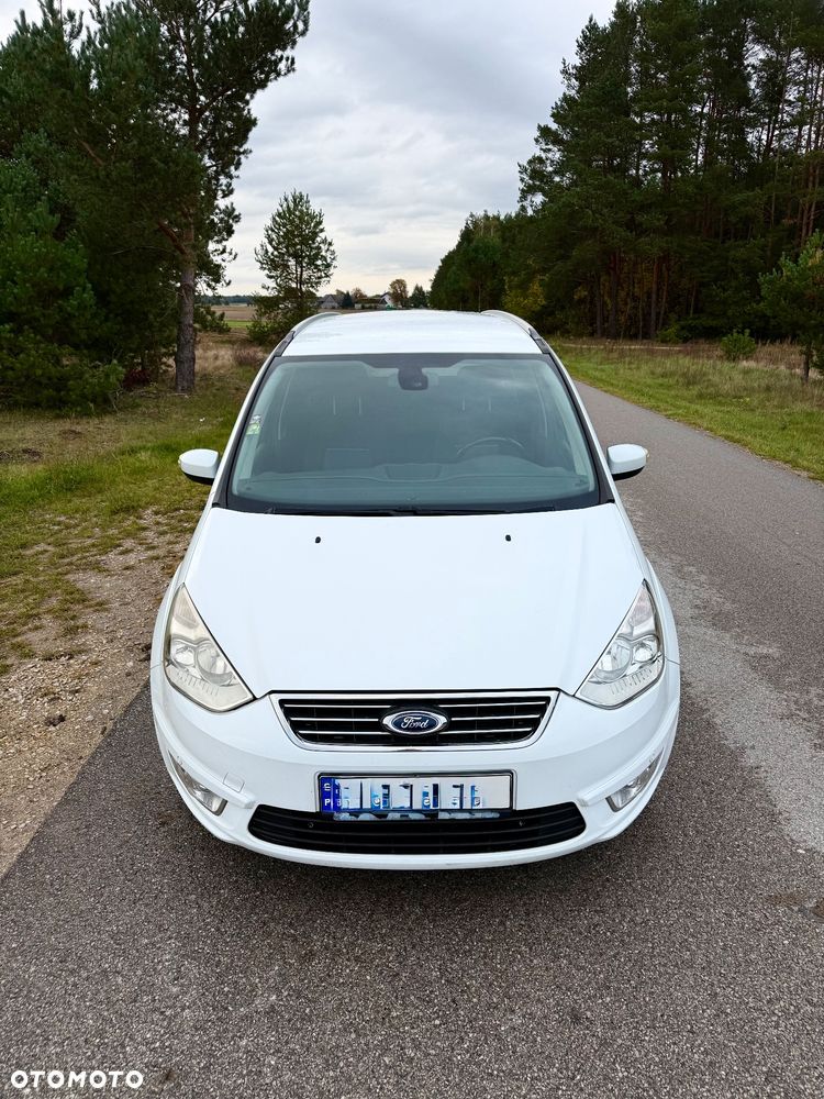 Ford Galaxy - 12