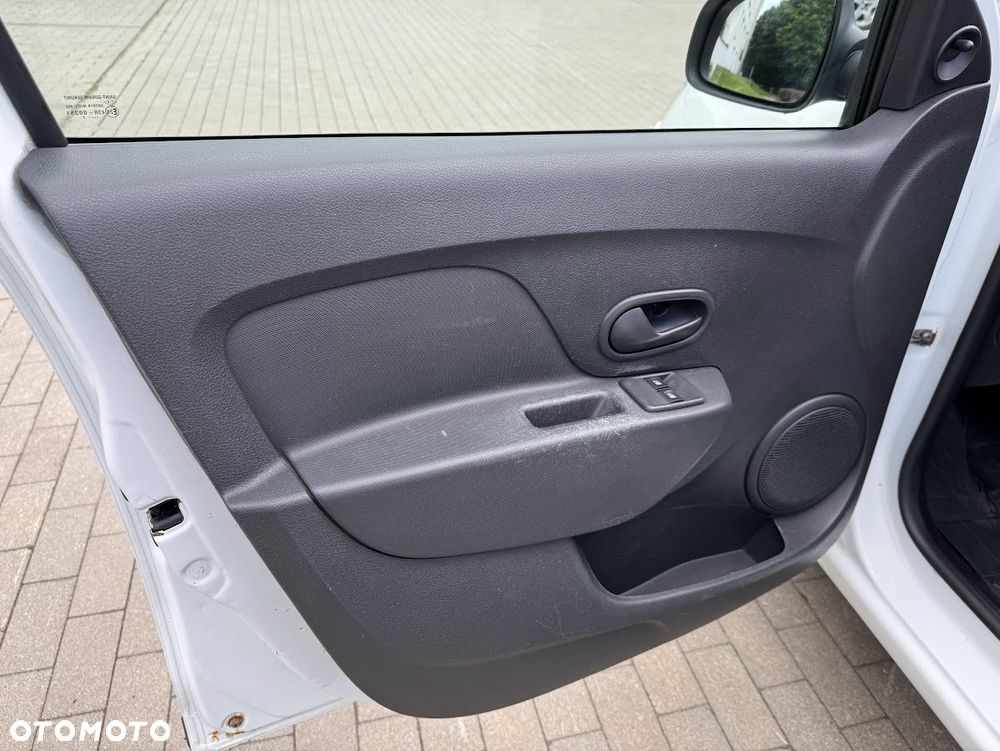 Dacia Logan 1.2 16V Laureate - 21