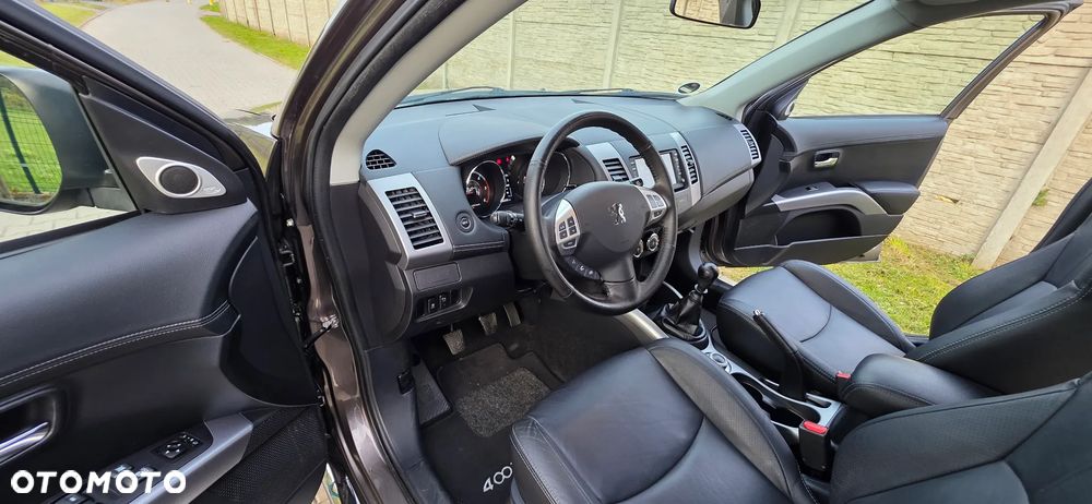 Peugeot 4007 - 16