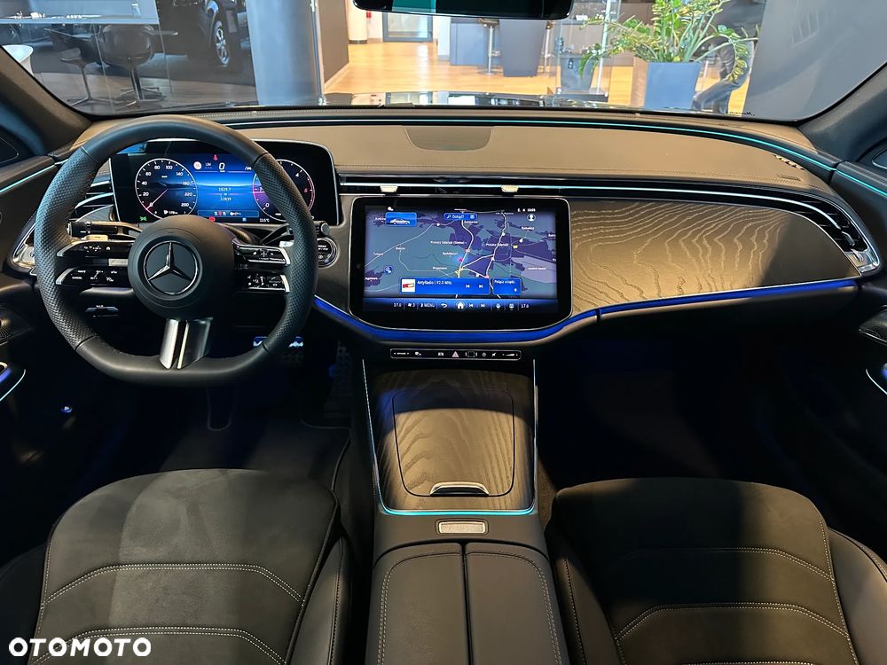 Mercedes-Benz Klasa E 220 d mHEV AMG 9G-Tronic - 8