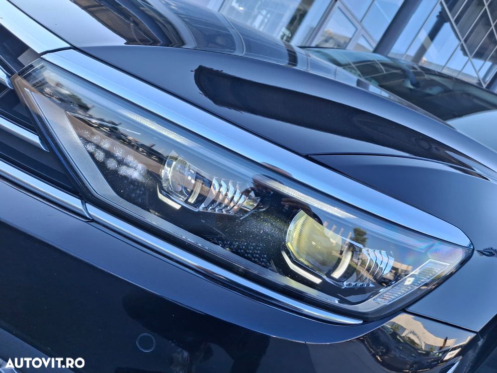 Volkswagen Passat - 27