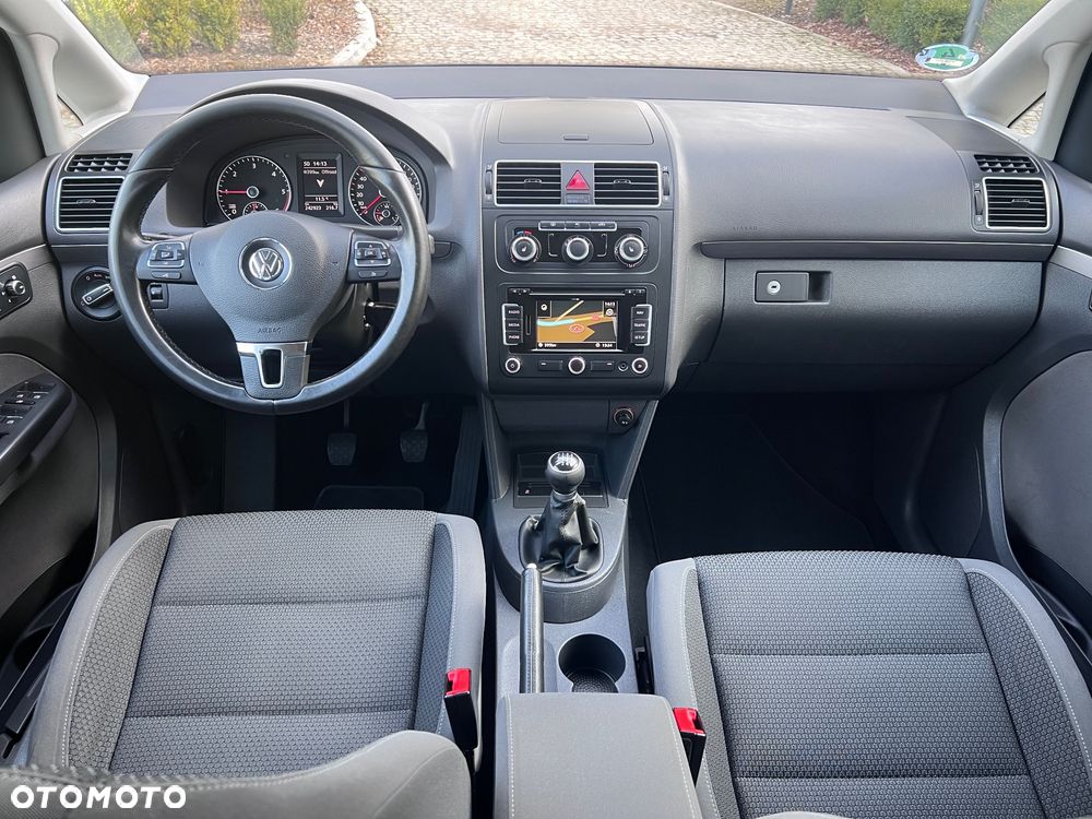 Volkswagen Touran 2.0 TDI DPF Life - 23