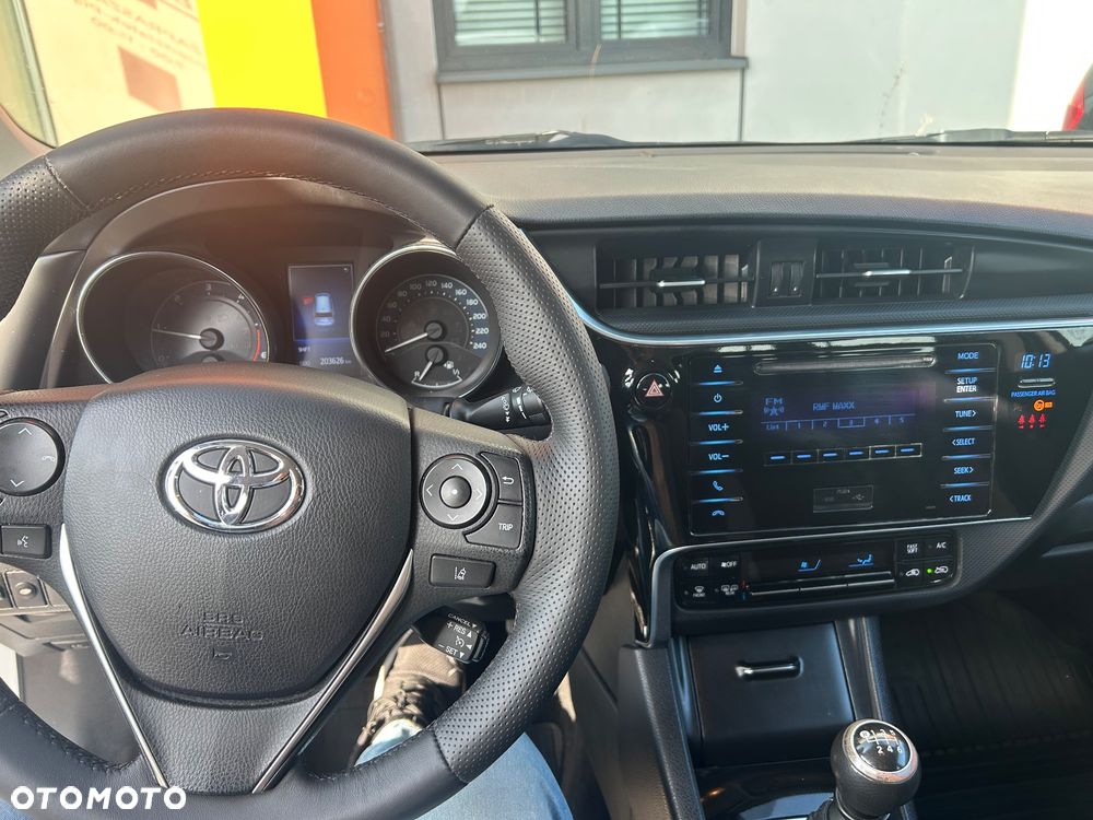 Toyota Auris 1.4 D-4D Active - 12