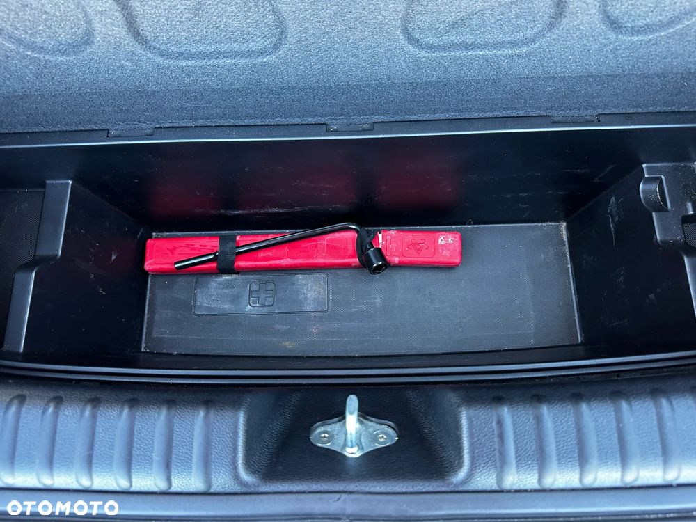 Kia ProCeed 1.5 T-GDI GT Line DCT - 30