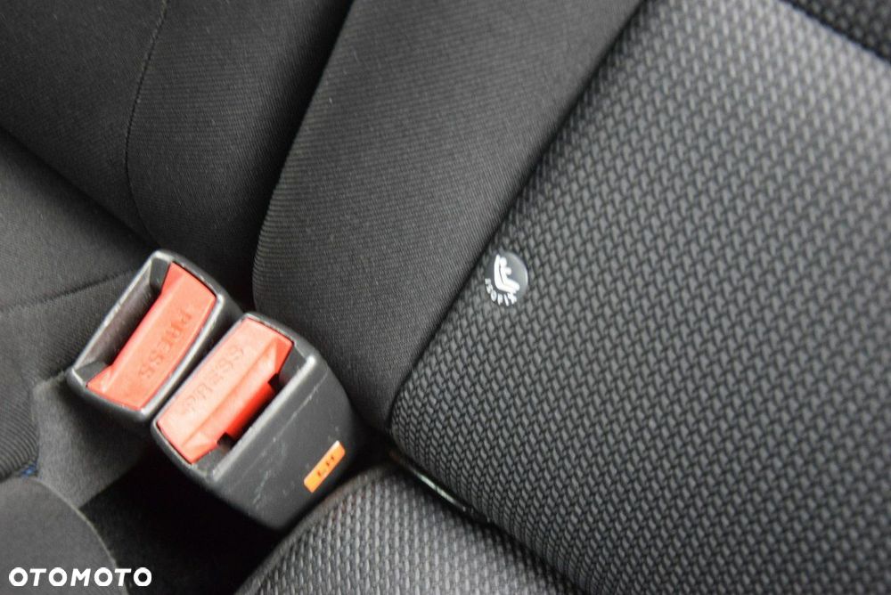 Hyundai i30 blue 1.4 Style - 21