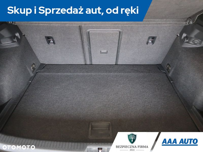 Volkswagen Golf - 14