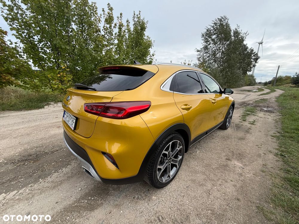 Kia XCeed 1.6 CRDi SCR L Business Line DCT - 1