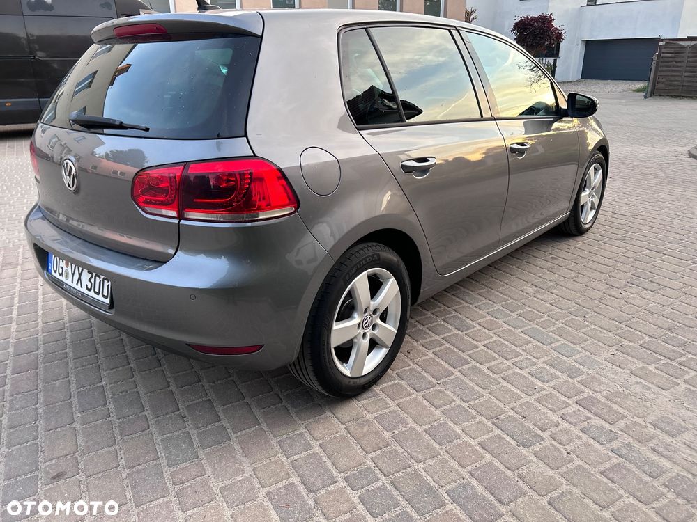 Volkswagen Golf 1.6 TDI DPF Highline - 3