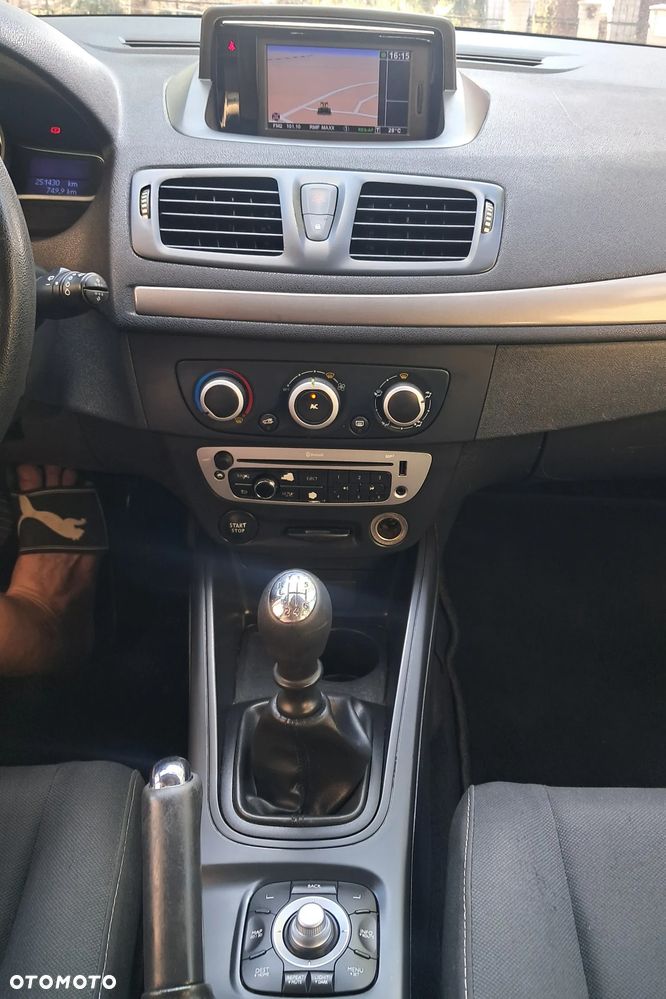 Renault Megane 1.5 dCi Limited - 12