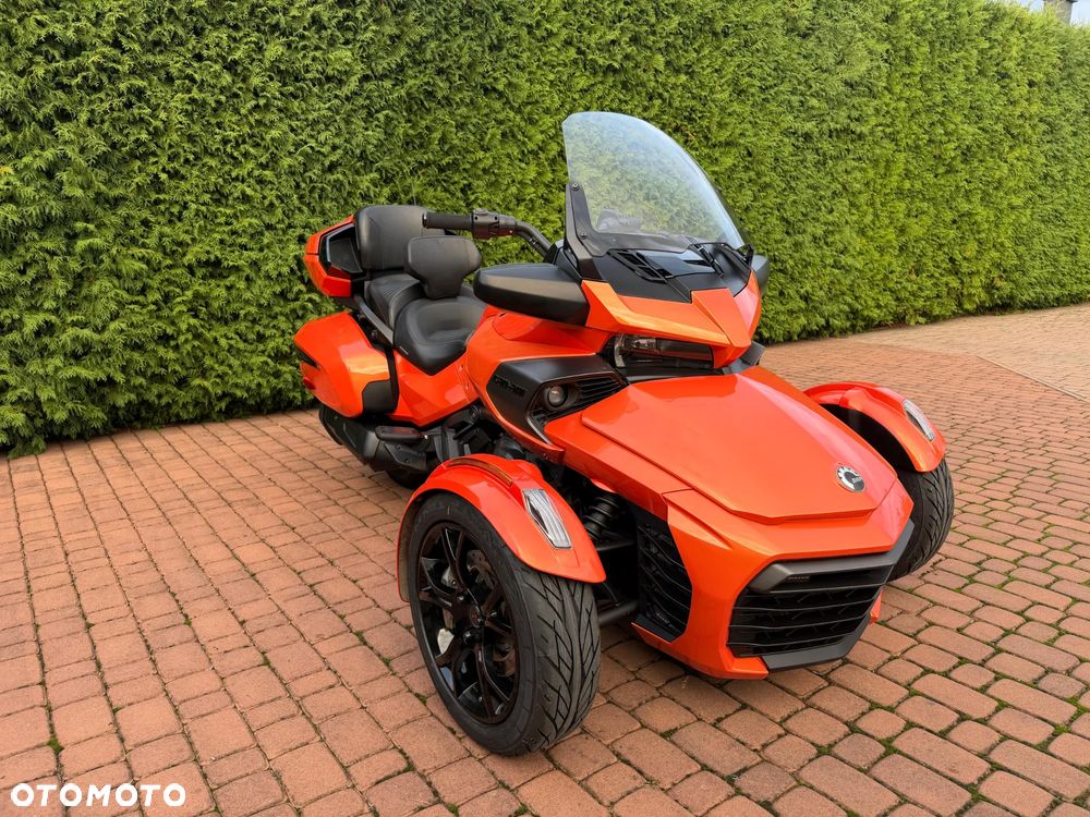 Can-Am Spyder - 1