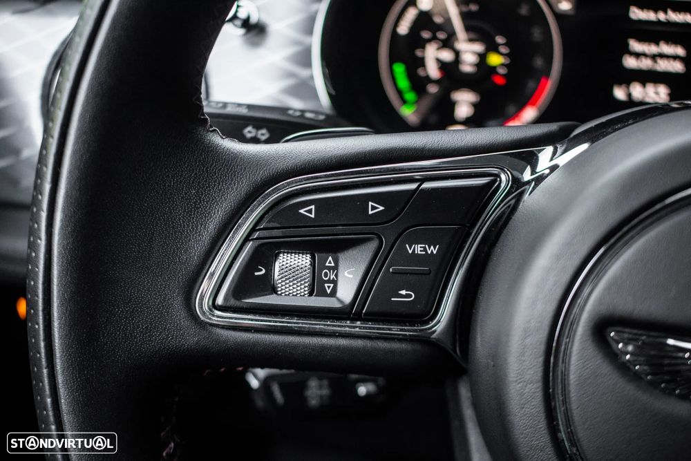 Bentley Bentayga Hybrid - 16