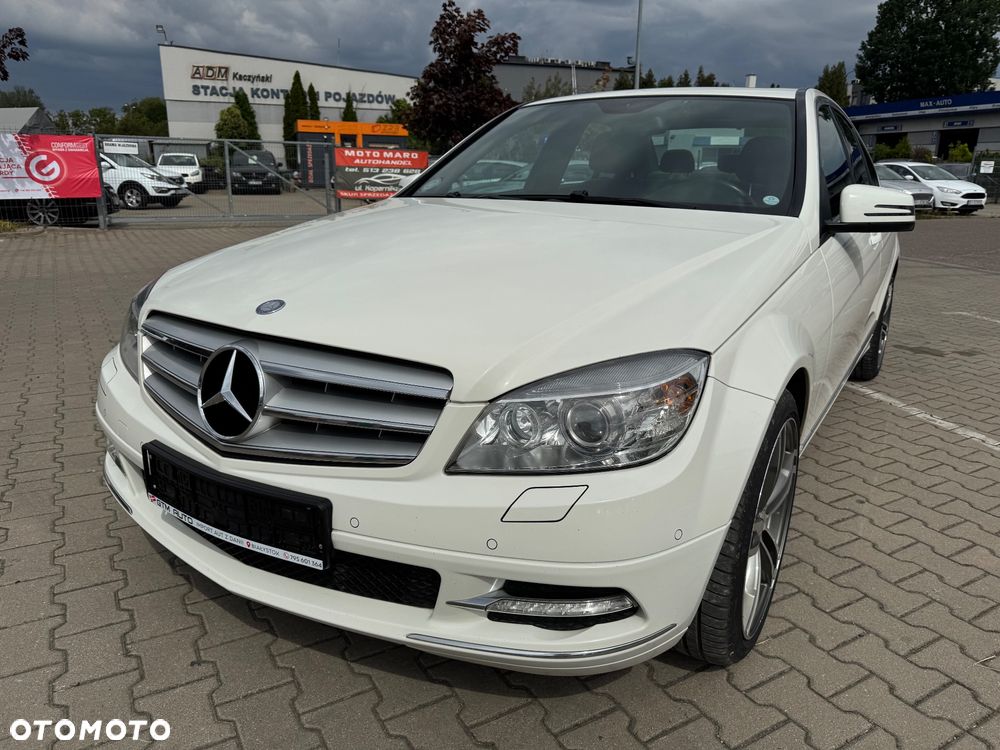 Mercedes-Benz Klasa C 300 T 7G-TRONIC Avantgarde - 2