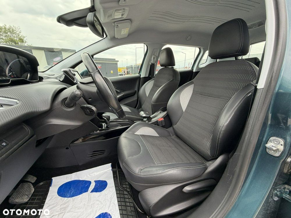 Peugeot 2008 PureTech 110 Stop&Start EAT6 Allure - 19