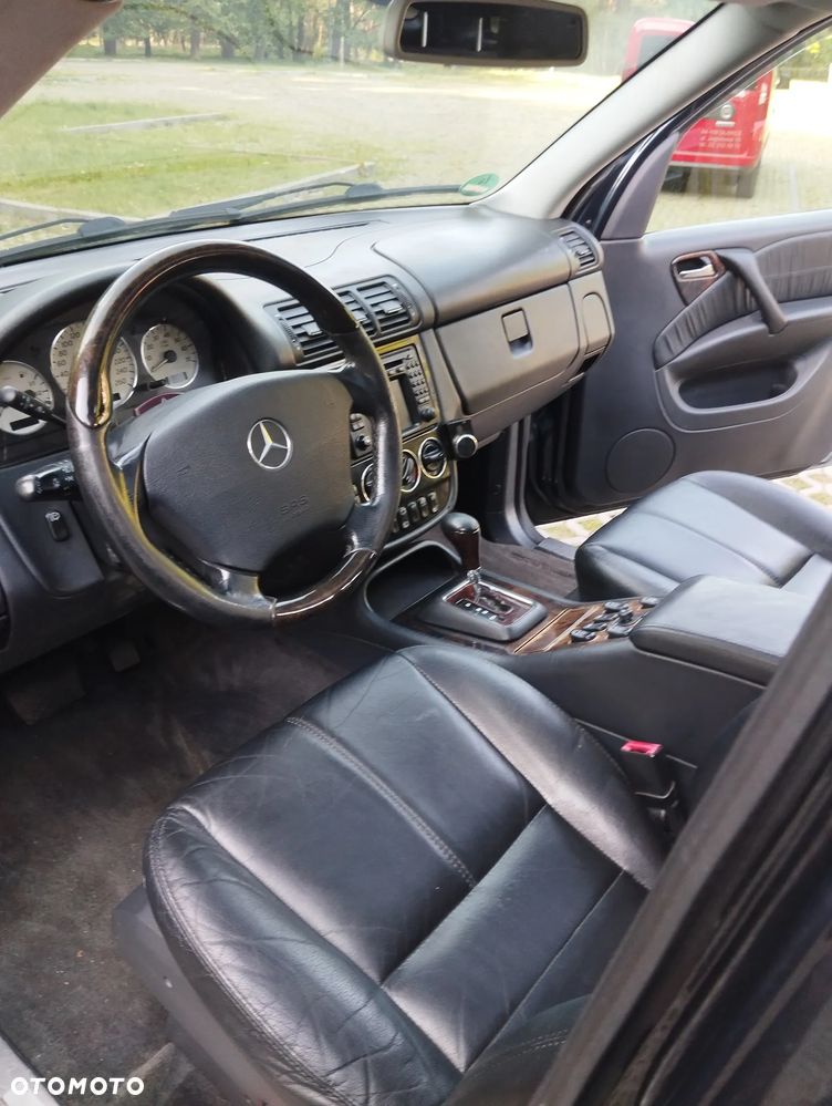 Mercedes-Benz ML 55 AMG - 11
