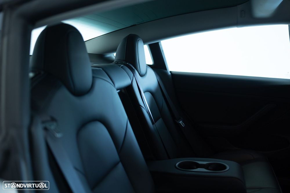 Tesla Model 3 Standard RWD Plus - 30