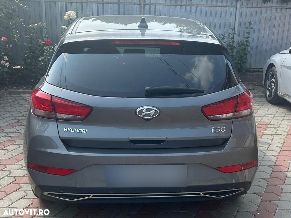 Hyundai i30 1.5 110CP 5DR M/T Highway - 2