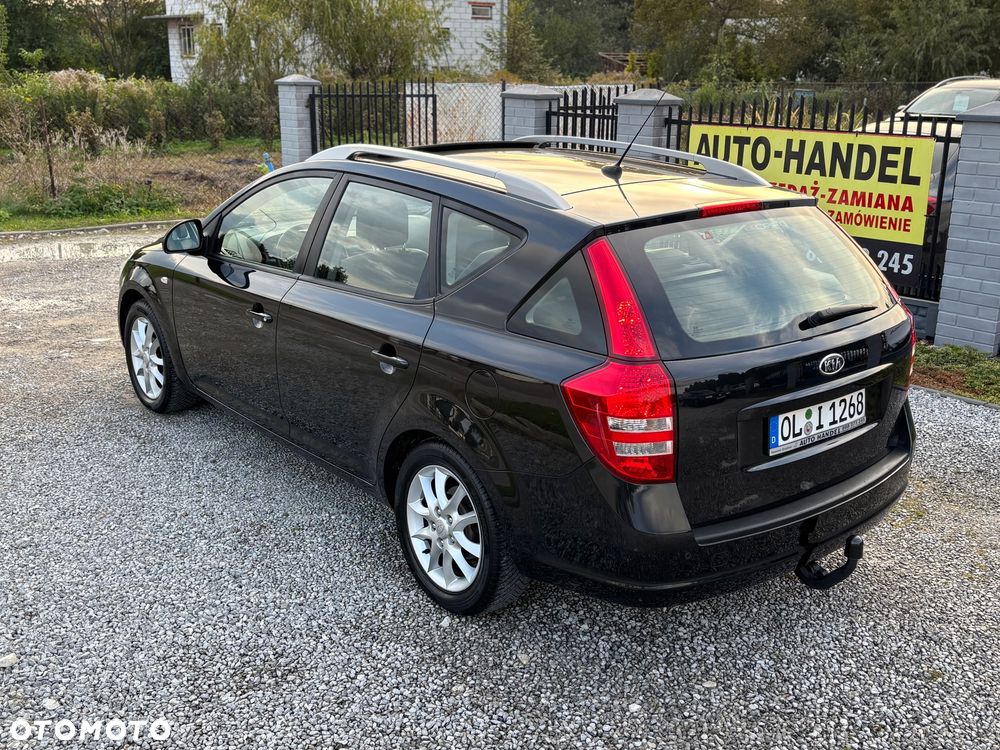 Kia Ceed - 19