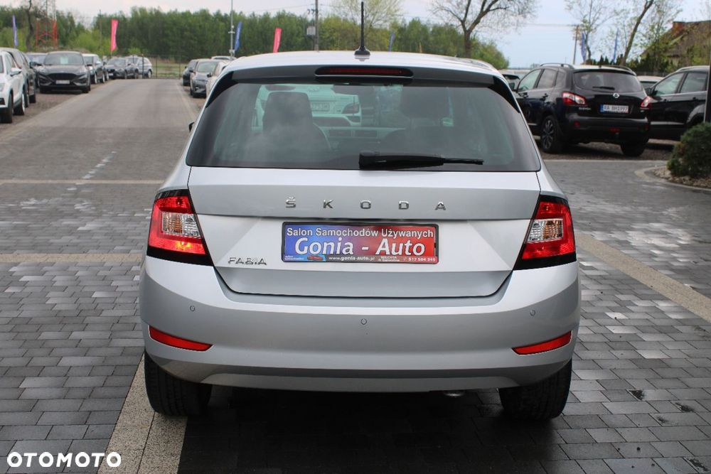 Skoda Fabia - 5