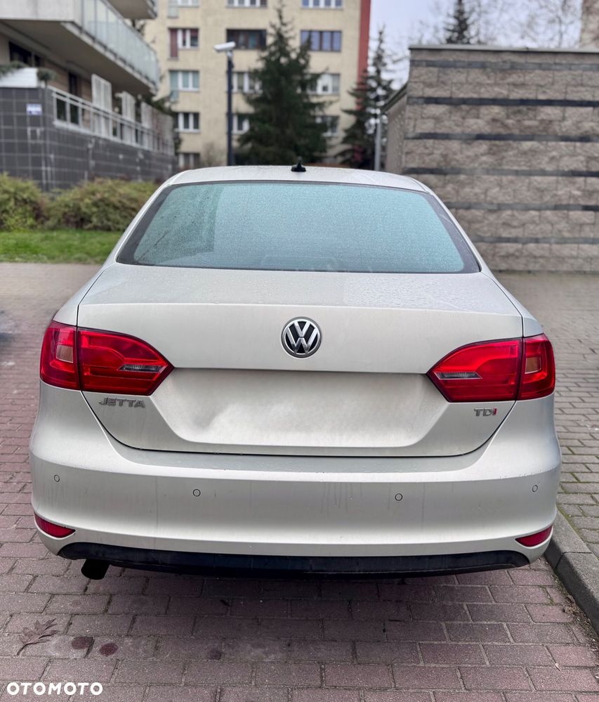 Volkswagen Jetta 1.6 TDI Highline Optimum - 3