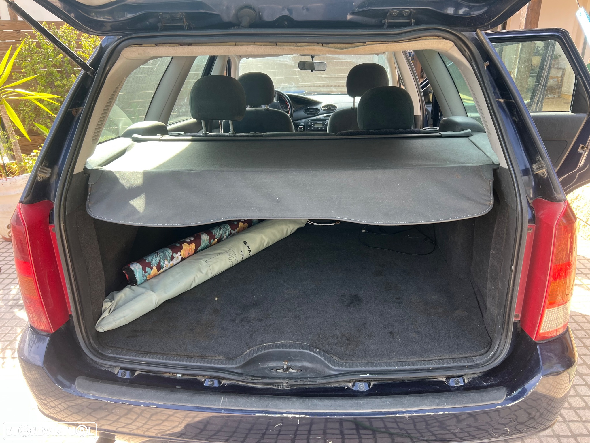 Ford Focus 1.4 Ambiente - 9