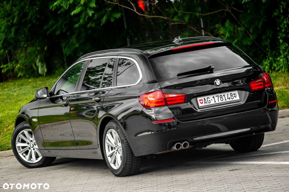 BMW Seria 5 530d xDrive - 11
