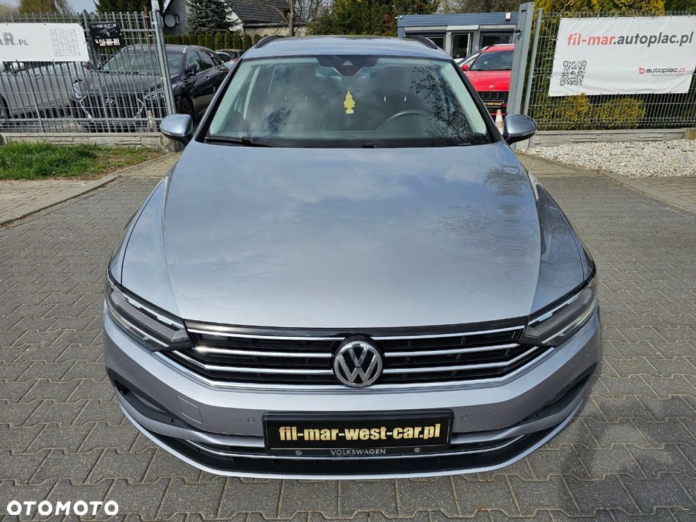 Volkswagen Passat - 10