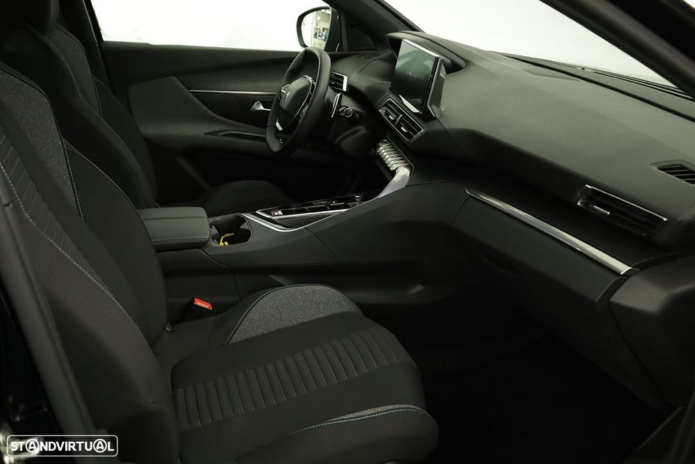 Peugeot 3008 1.6 Hybrid Allure e-EAT8 - 23