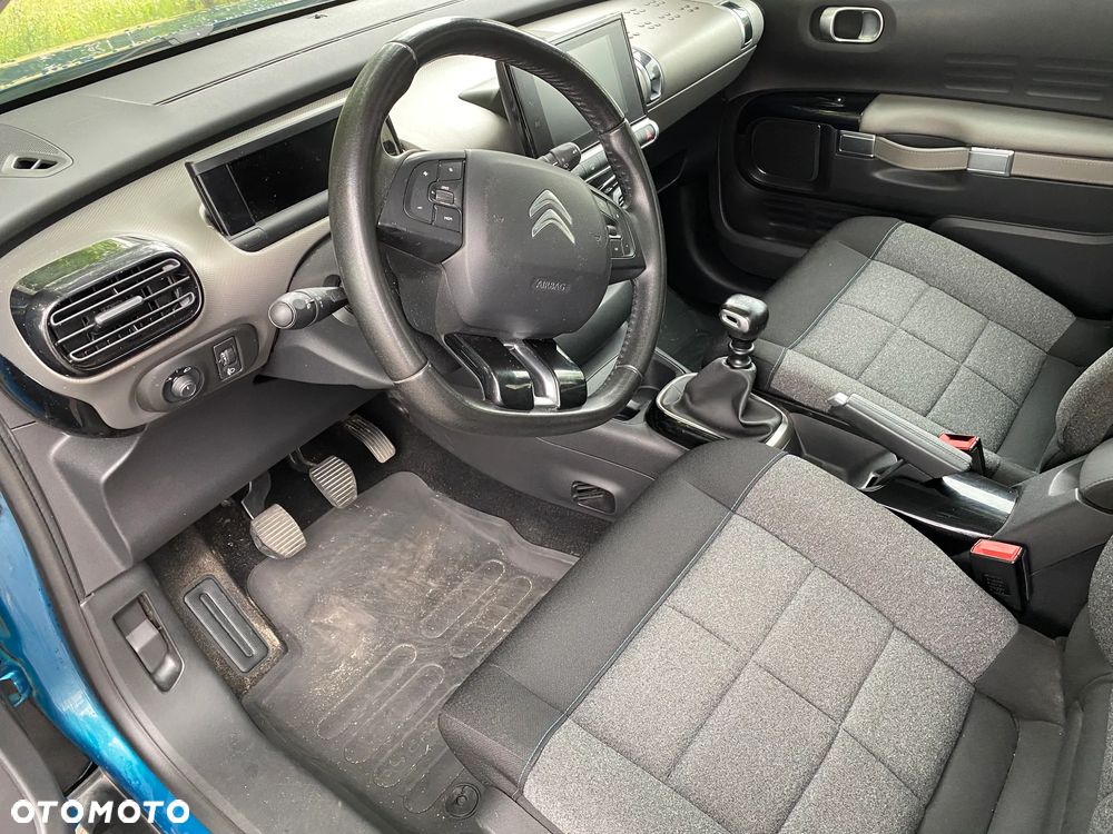 Citroën C4 Cactus 1.2 PureTech Shine S&S - 19