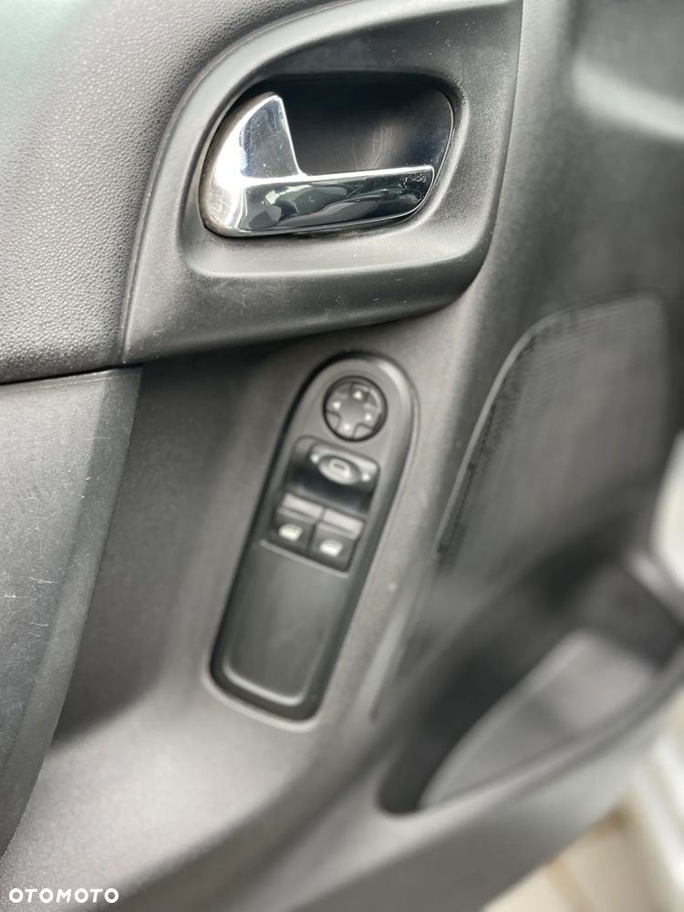 Citroën C3 1.4 Attraction - 13