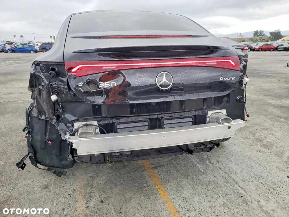 Mercedes-Benz EQE - 7