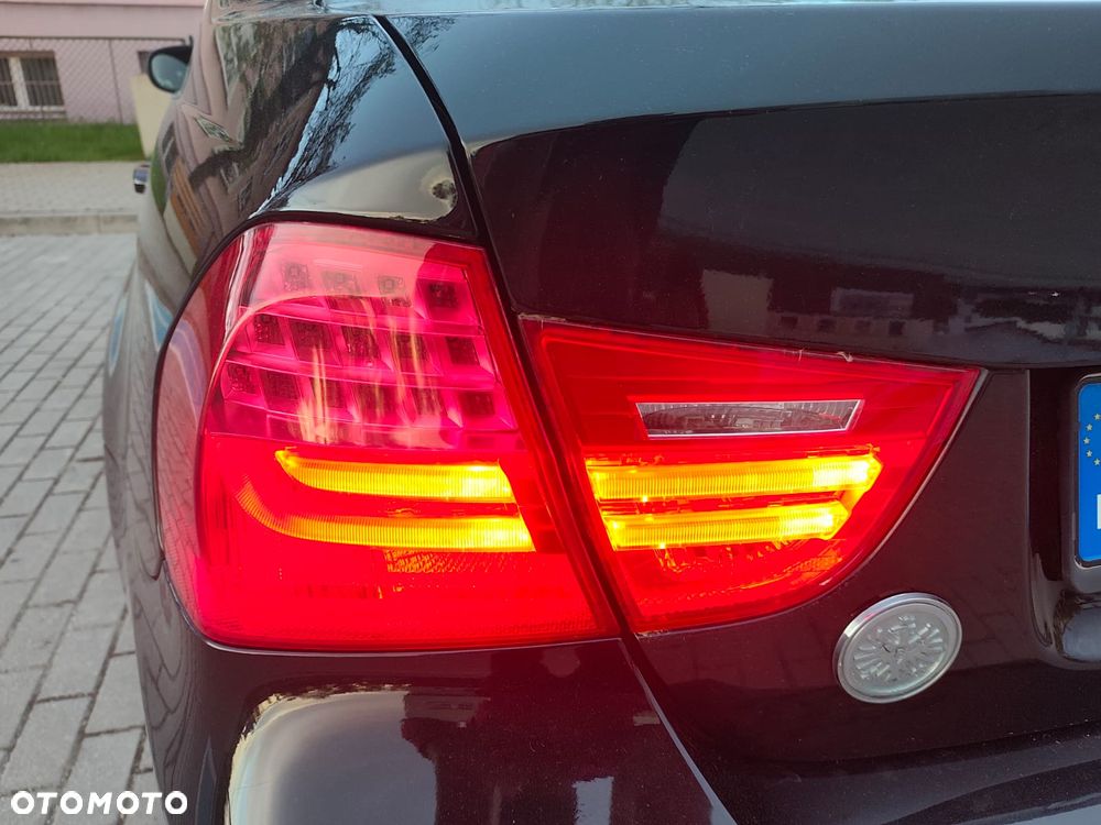 BMW Seria 3 318d - 8