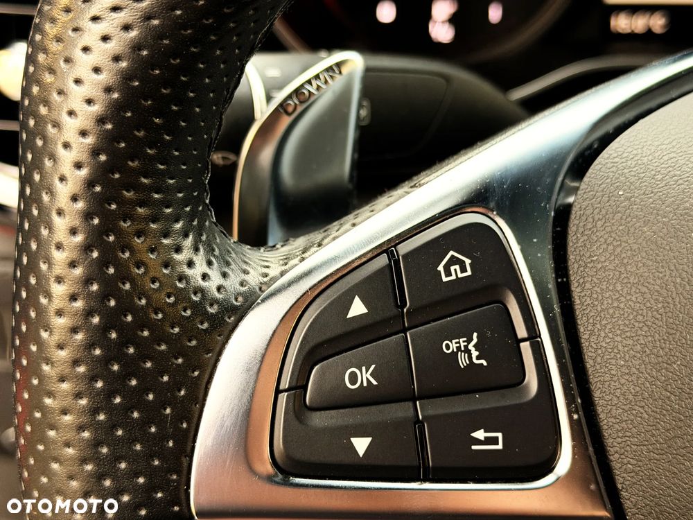 Mercedes-Benz AMG GT Speedshift 7G-DCT - 16