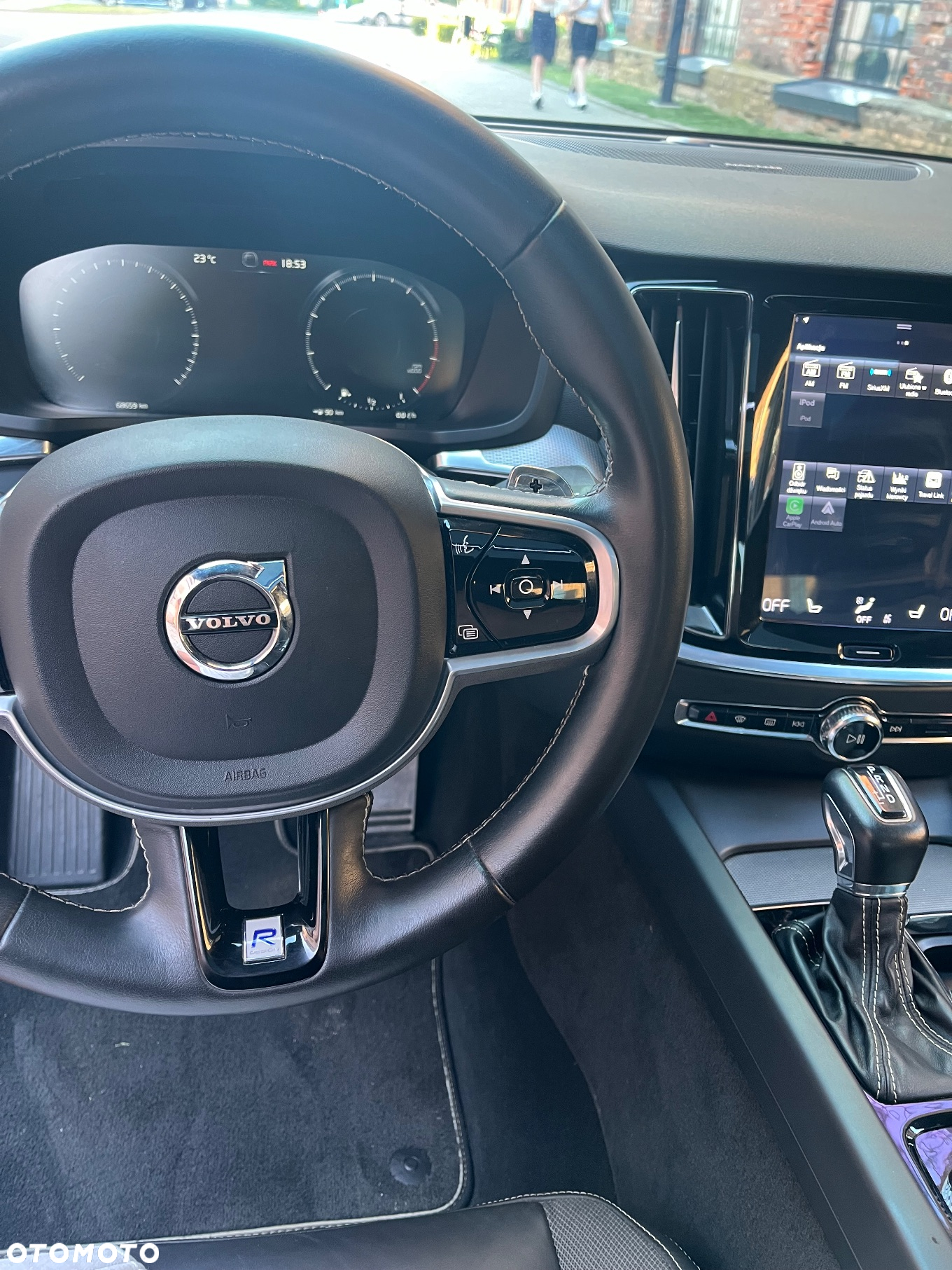 Volvo S60 T6 AWD R-Design - 11