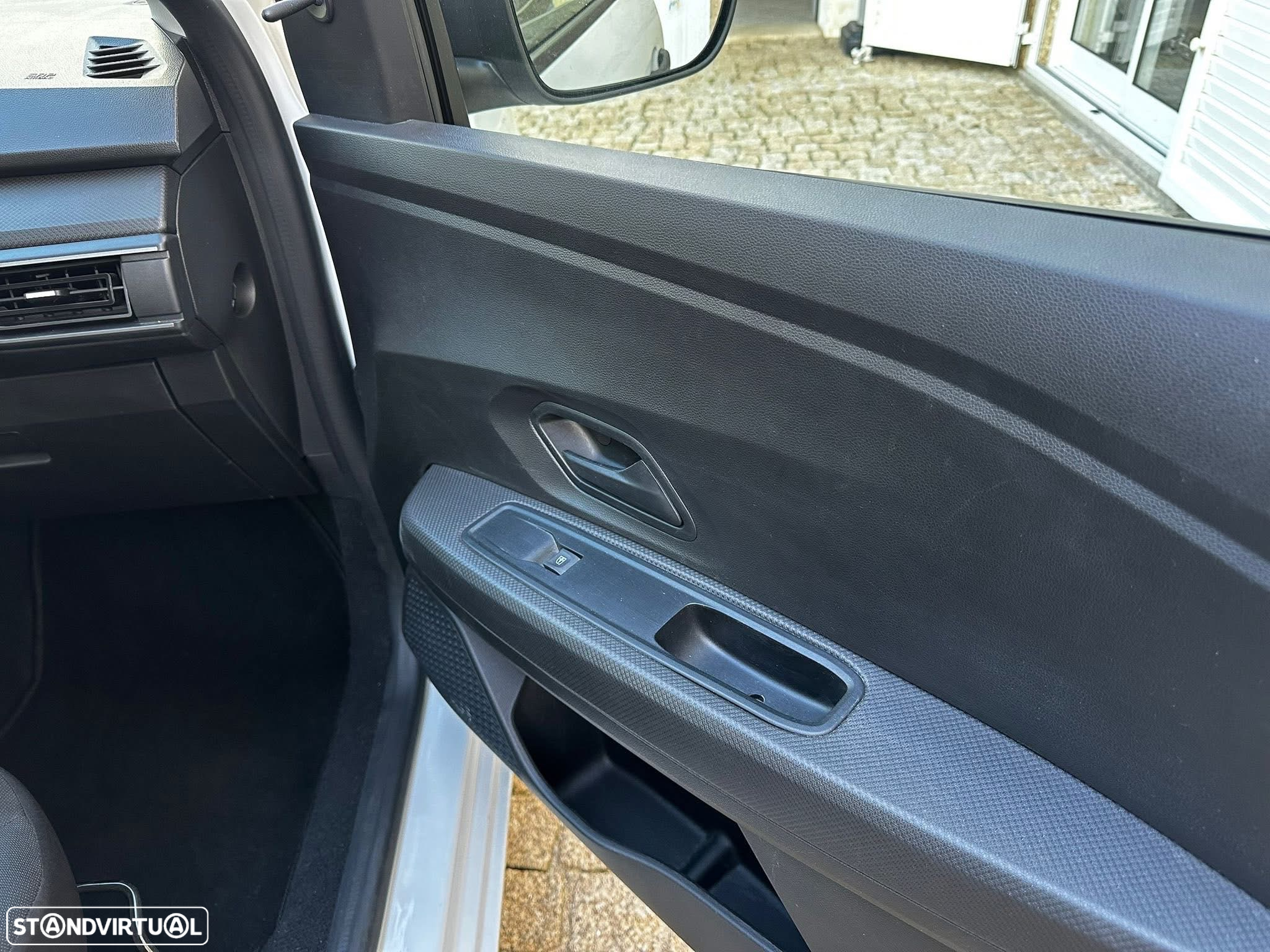 Dacia Sandero - 5