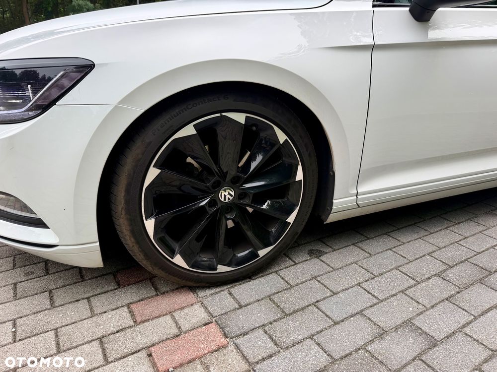 Volkswagen Passat - 13