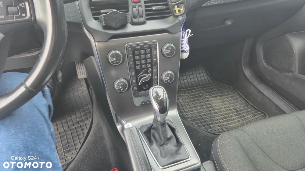 Volvo V40 Cross Country D4 Geartronic Momentum - 7