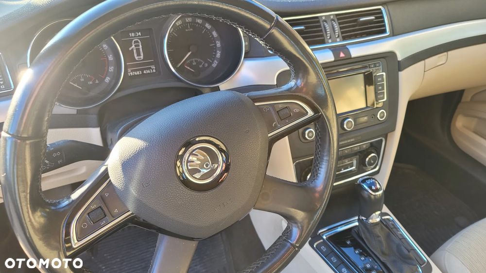 Skoda Superb 2.0 TDI 4x4 Elegance DSG - 7