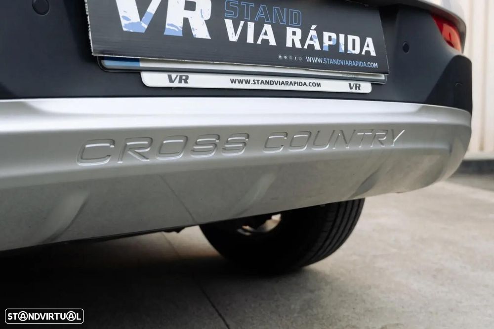 Volvo V40 Cross Country - 40
