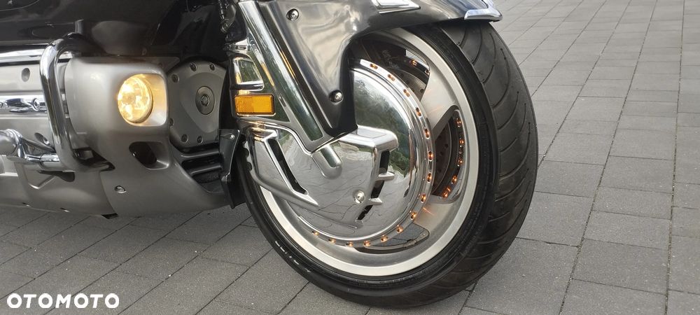Honda GL - 36