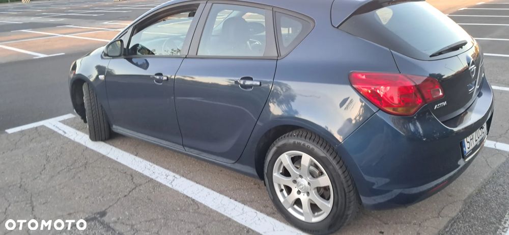 Opel Astra 1.7 CDTI ecoFLEX - 4
