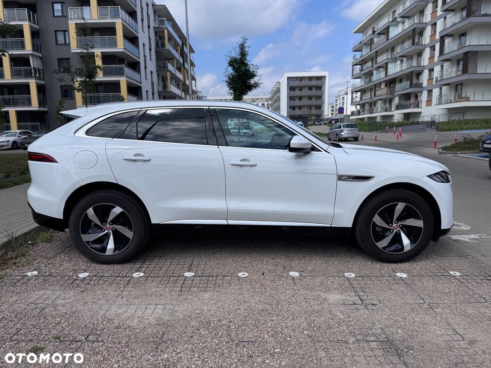 Jaguar F-Pace - 4