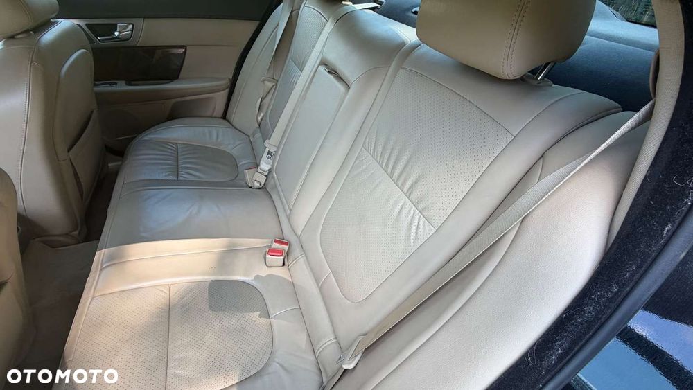 Jaguar XF 5.0 V8 Premium Luxury - 16