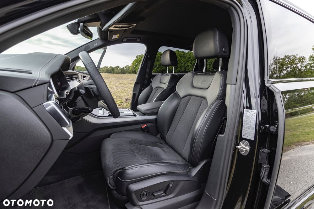 Audi Q7 50 TDI mHEV Quattro S Line Tiptr - 32