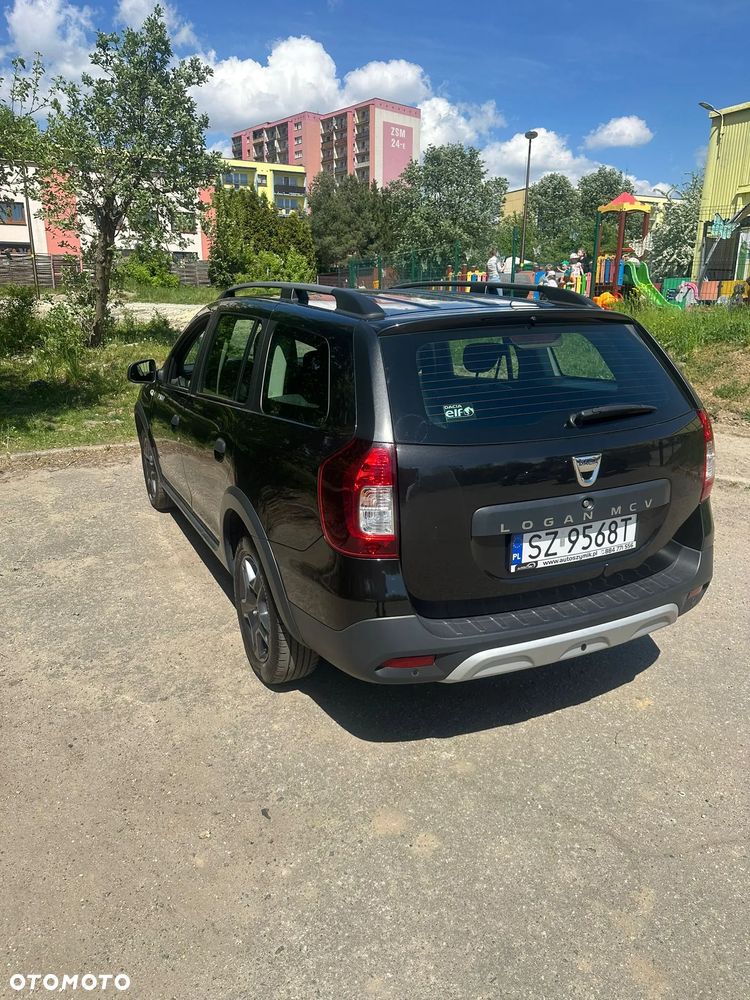 Dacia Logan TCe 90 S&S Stepway Celebration - 5